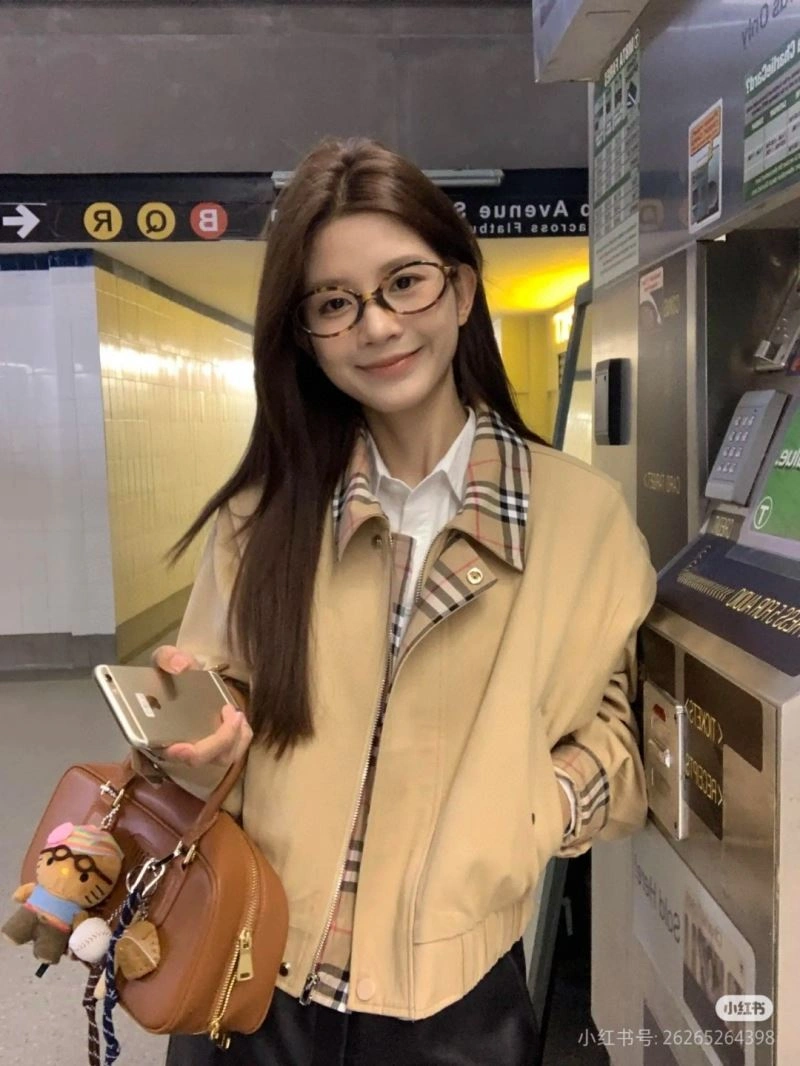 Burberry Outwear Soft 103099