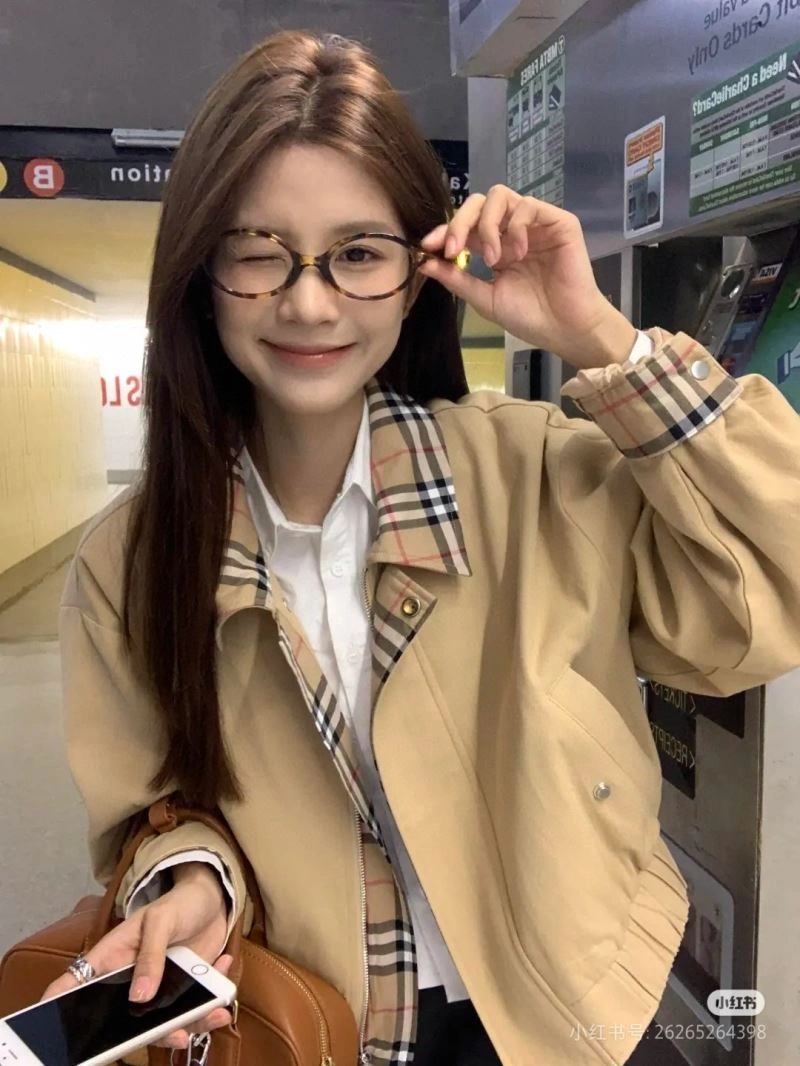 Burberry Outwear Soft 103099