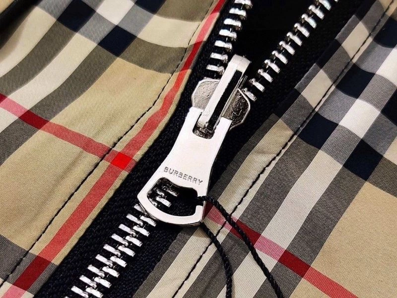 Burberry Outwear Timeless 103096