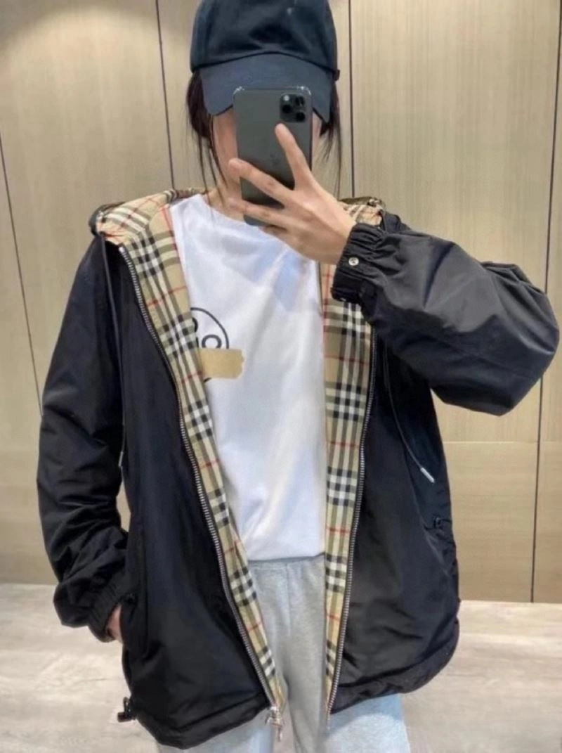 Burberry Outwear Timeless 103096