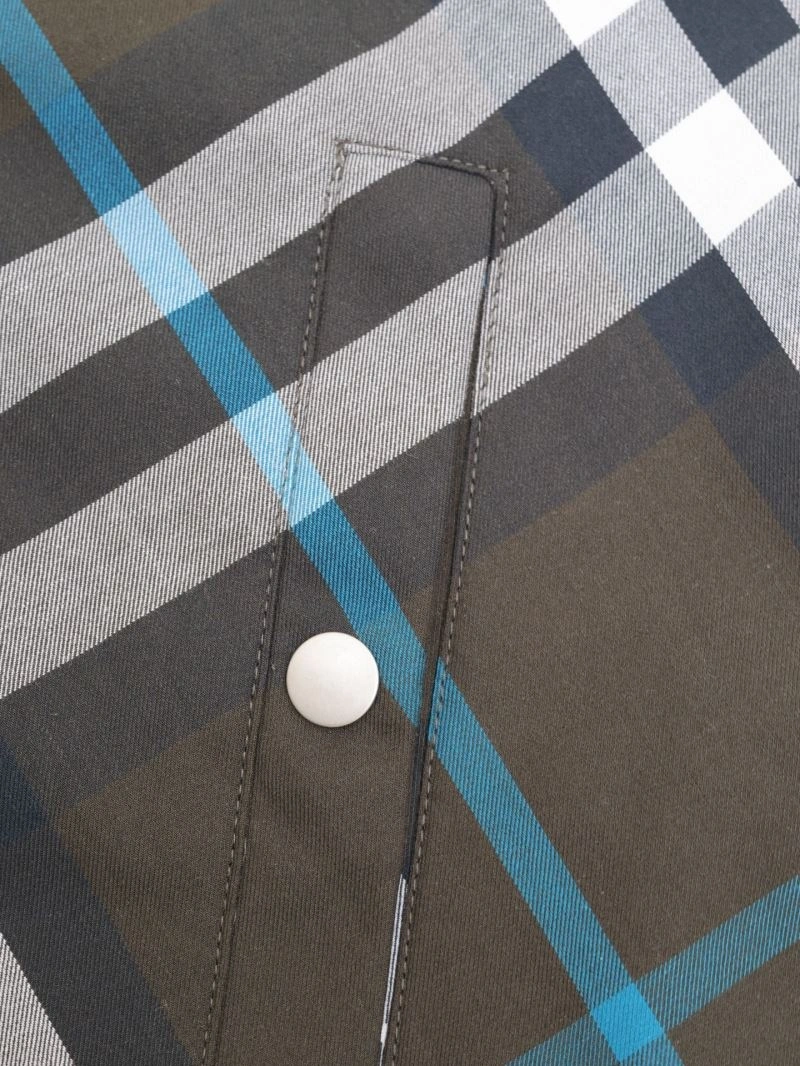 Burberry Outwear Cozy 103090