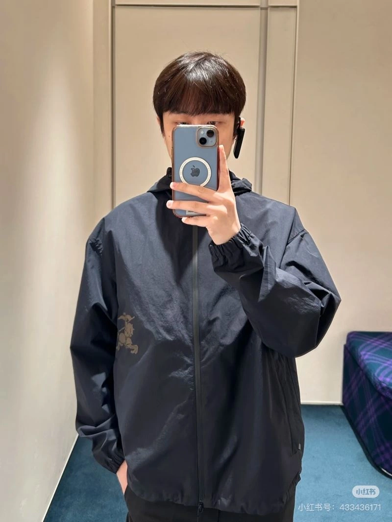 Refined Burberry Outwear 103094