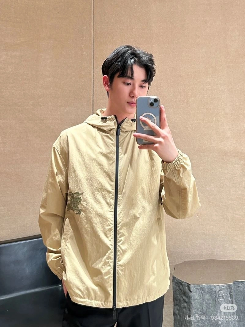 Refined Burberry Outwear 103094
