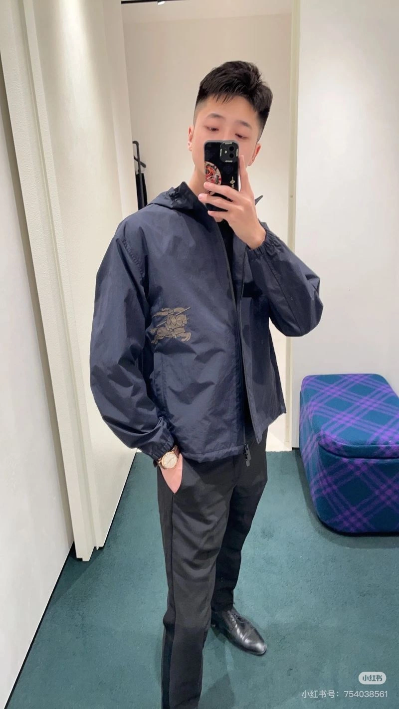 Refined Burberry Outwear 103094