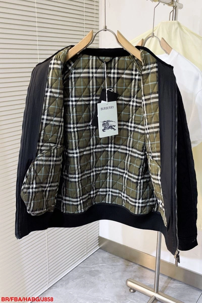 Burberry Outwear TechFriendly 105587
