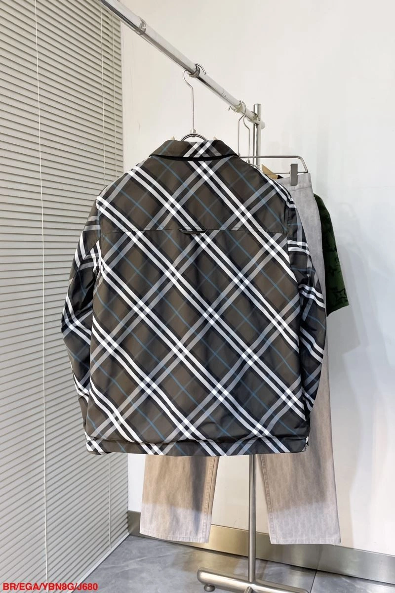 Effortless Burberry Outwear 105606
