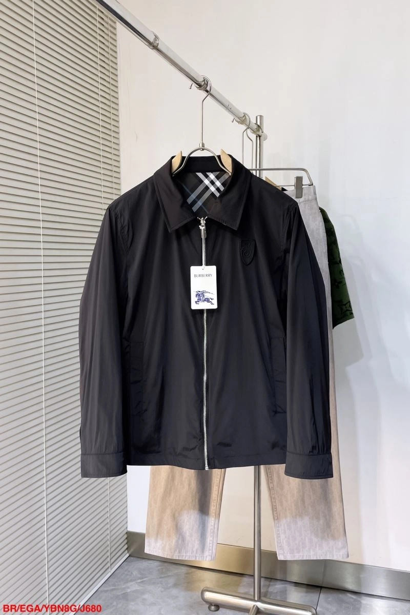 Effortless Burberry Outwear 105606