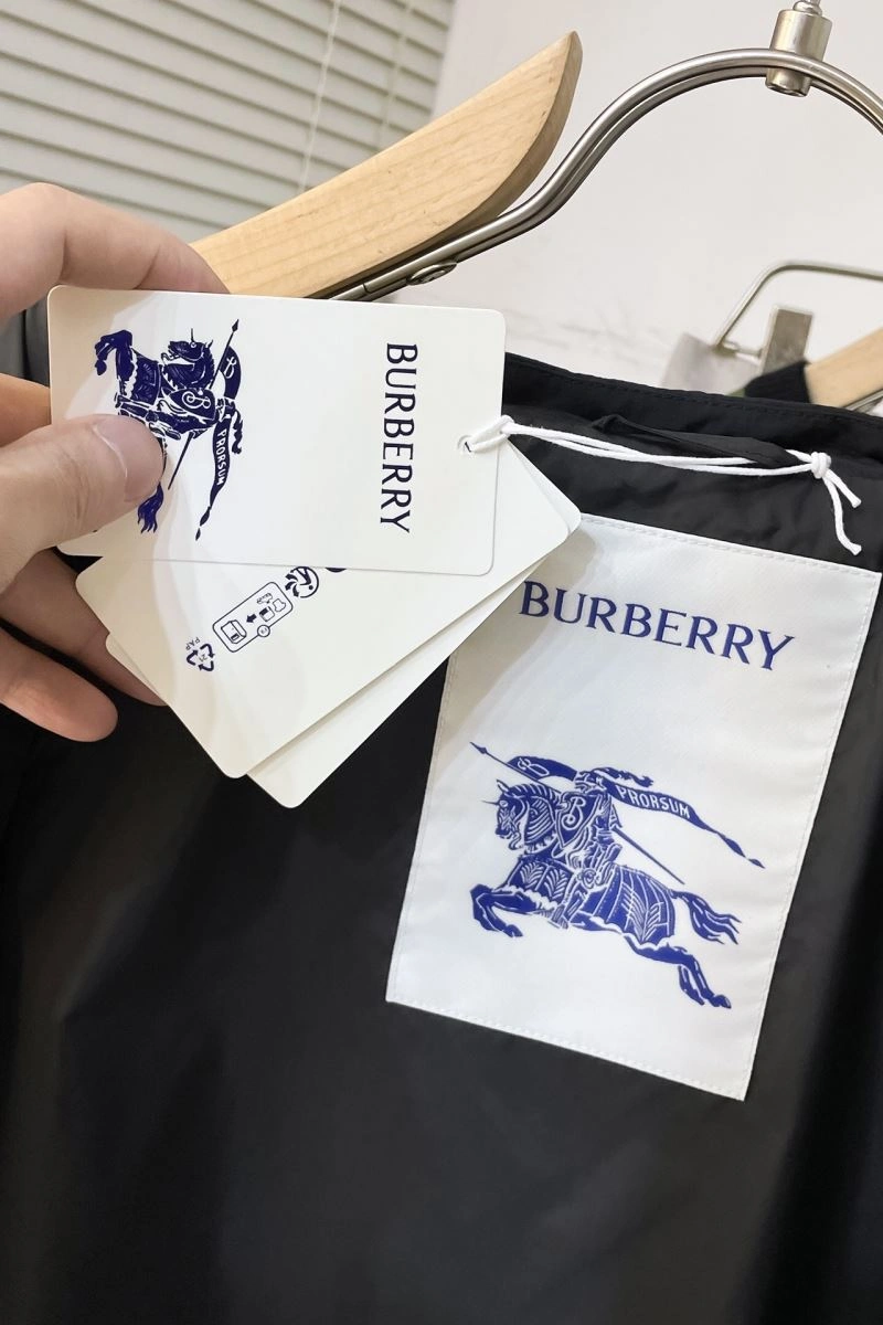 Unique Burberry Outwear 105588