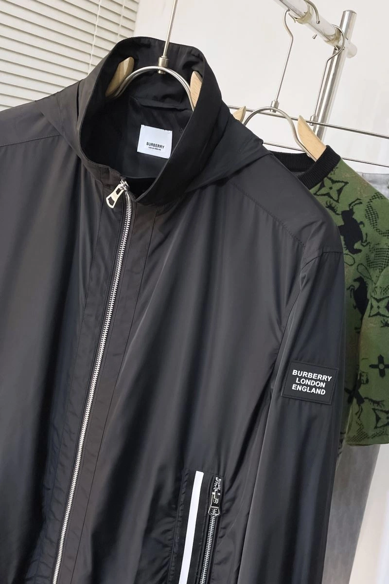 Burberry Outwear OnTrend 105581