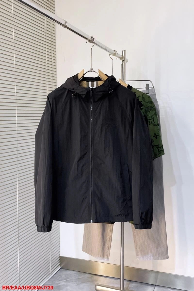 Classic Burberry Outwear 105584