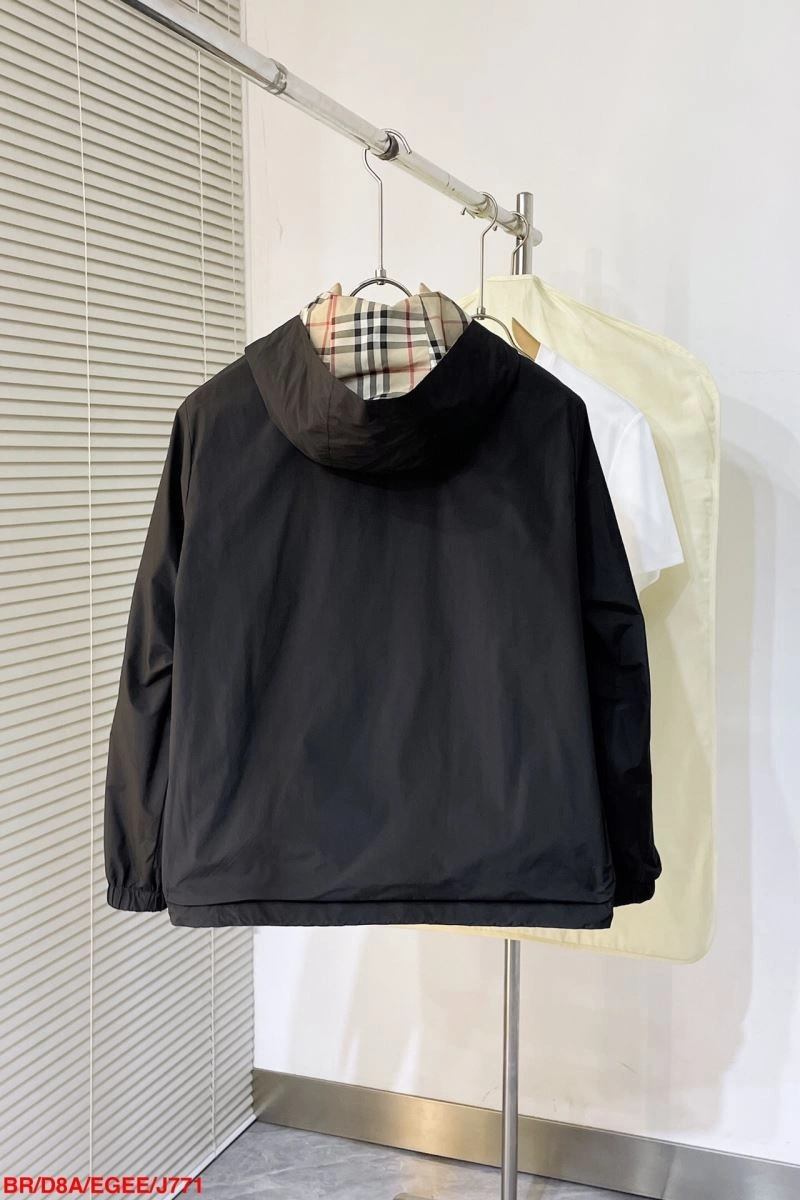 Burberry Outwear OnTrend 105577