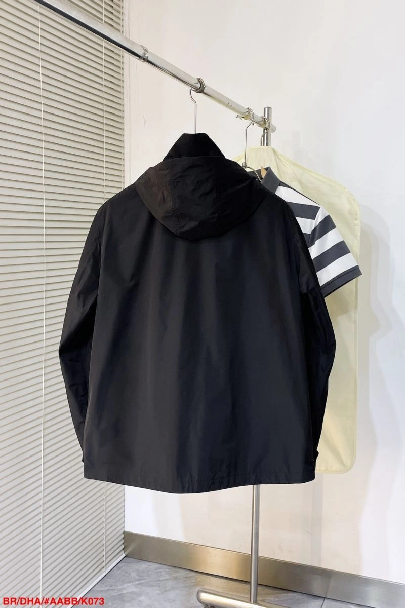 Cozy Burberry Outwear 105586