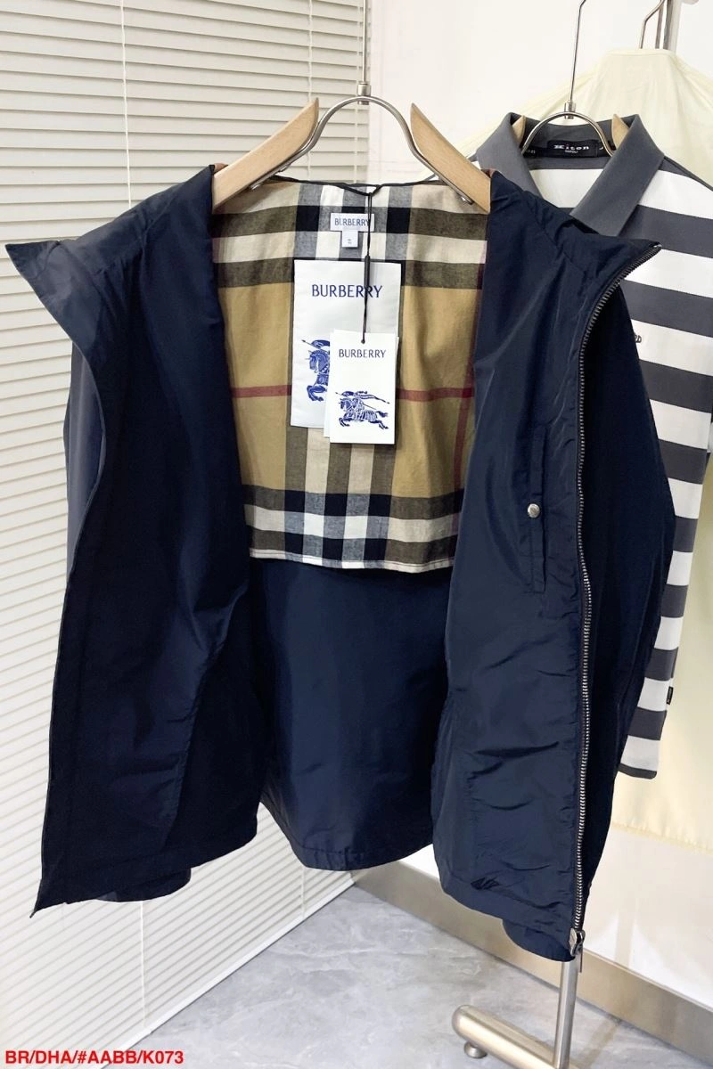 Burberry Outwear Reliable 105582