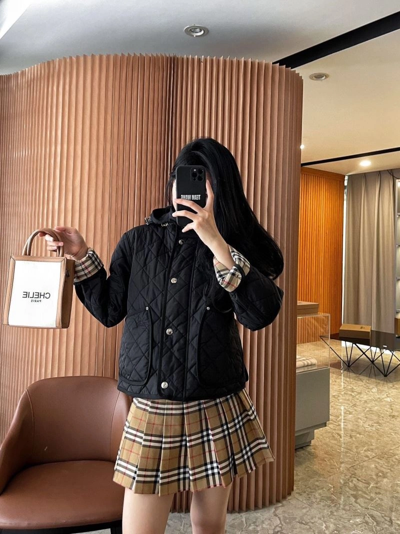 Upgraded Burberry Outwear 105570