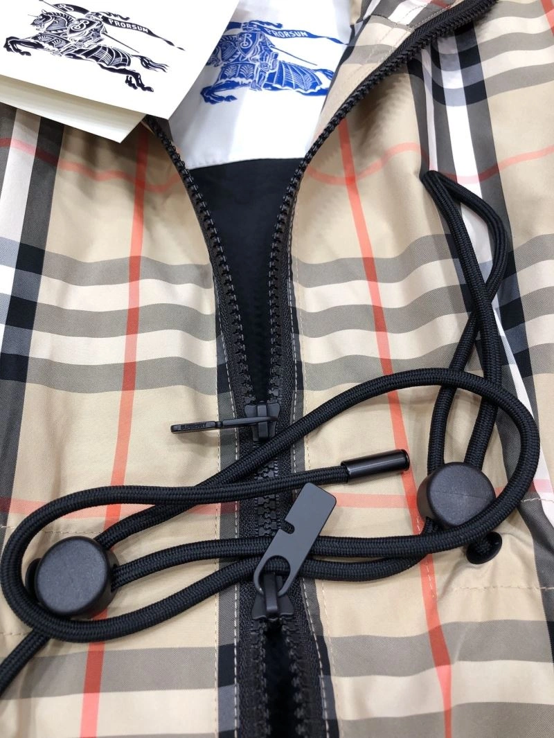Burberry Outwear Packable 105574