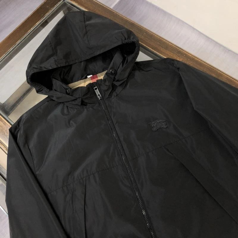 Burberry Outwear TimelessDesign 105572