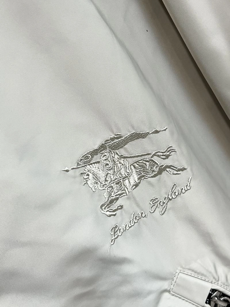 Burberry Outwear WrinkleFree 105607