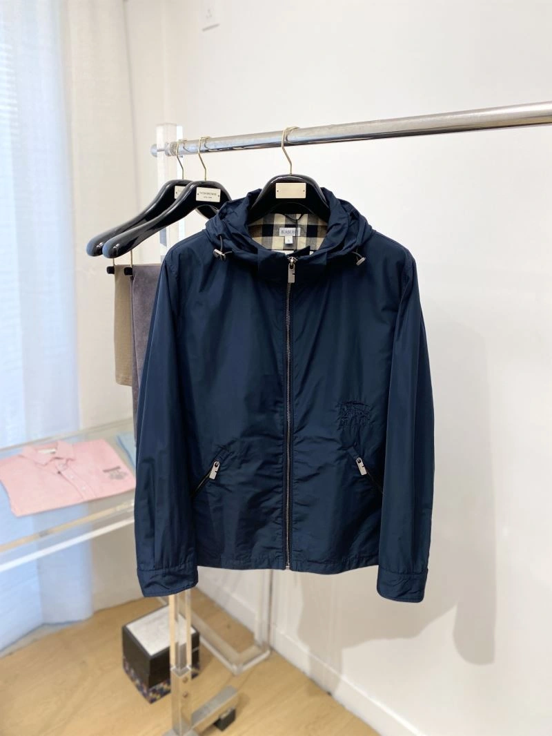 Breathable Burberry Outwear 105579