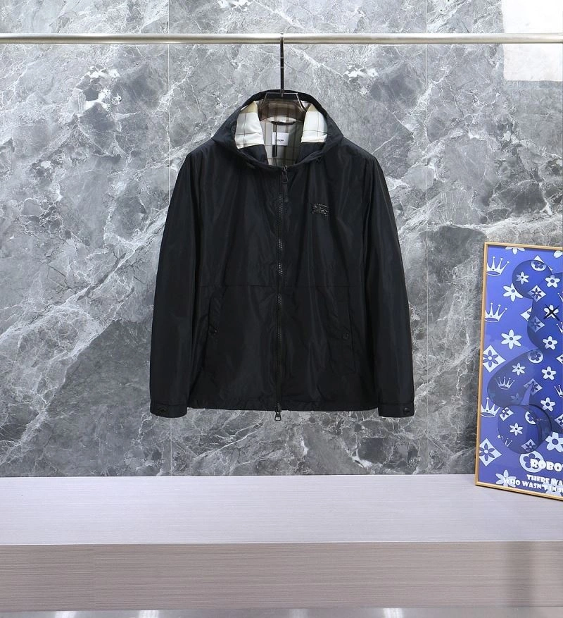 Lightweight Burberry Outwear 105580