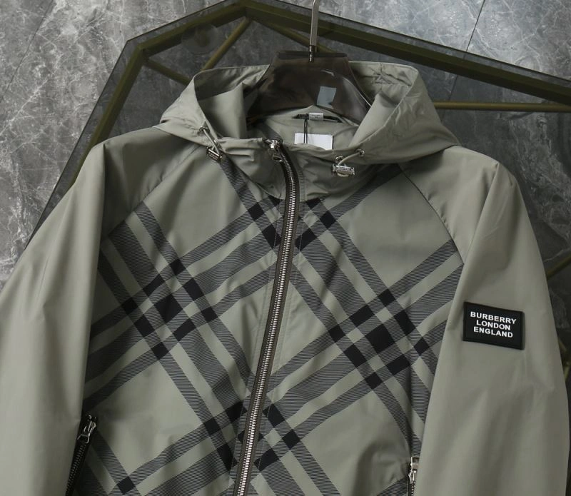 Burberry Outwear Original 105566