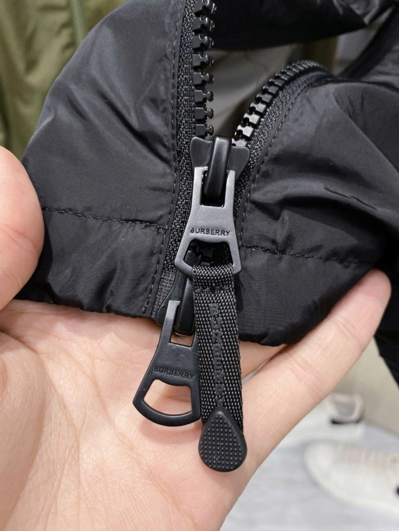 Reliable Burberry Outwear 105560