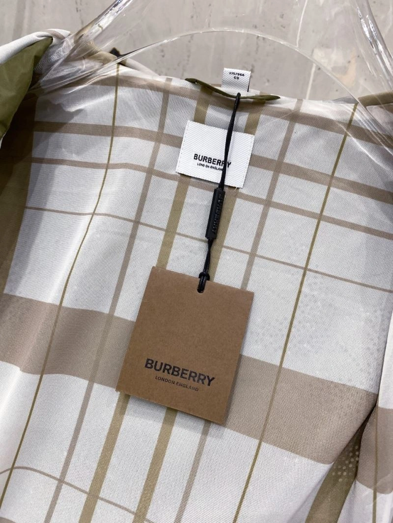 Effortless Burberry Outwear 105559