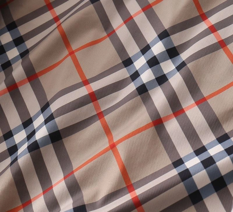 Chic Burberry Outwear 105542