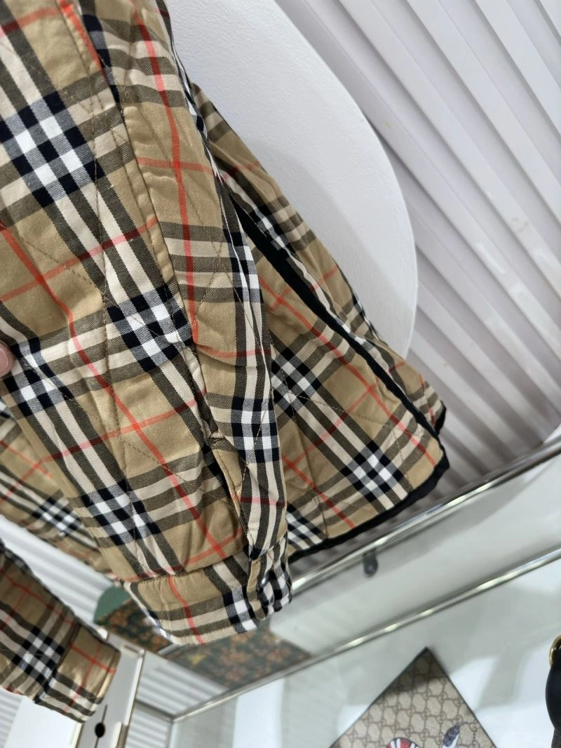 Burberry Outwear Casual 105552