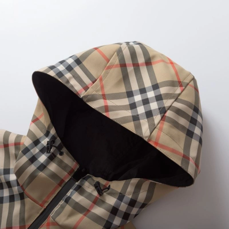DailyWear Burberry Outwear 105540