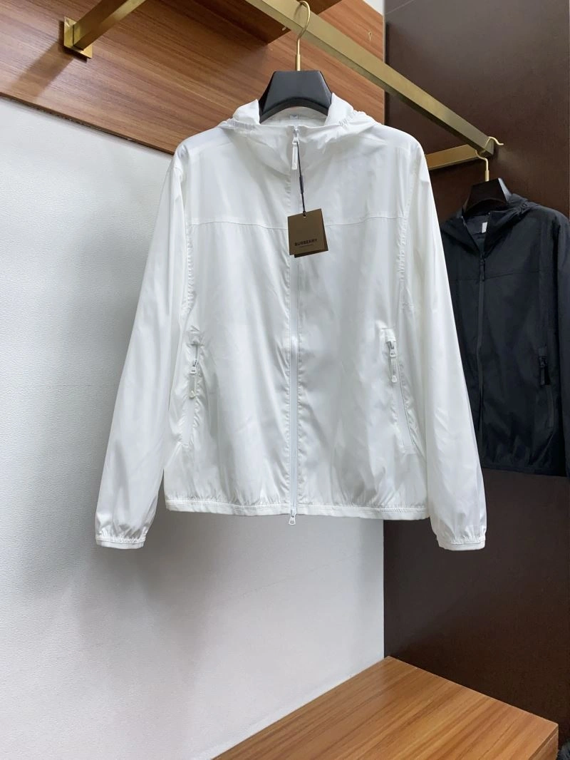 Soft Burberry Outwear 105548