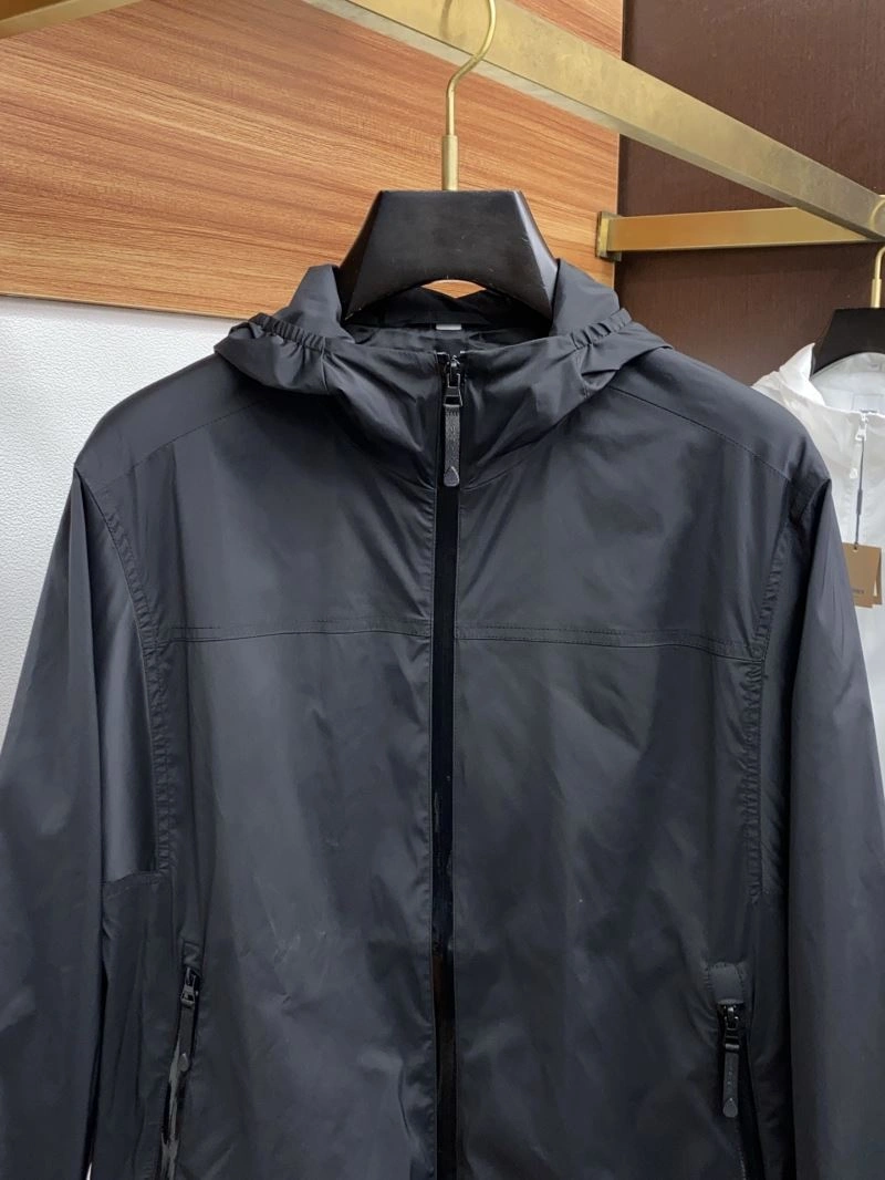 Burberry Outwear OnTrend 105539