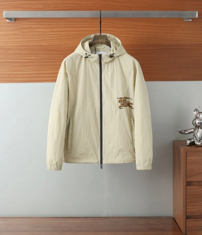 ZipUp Burberry Outwear 105550