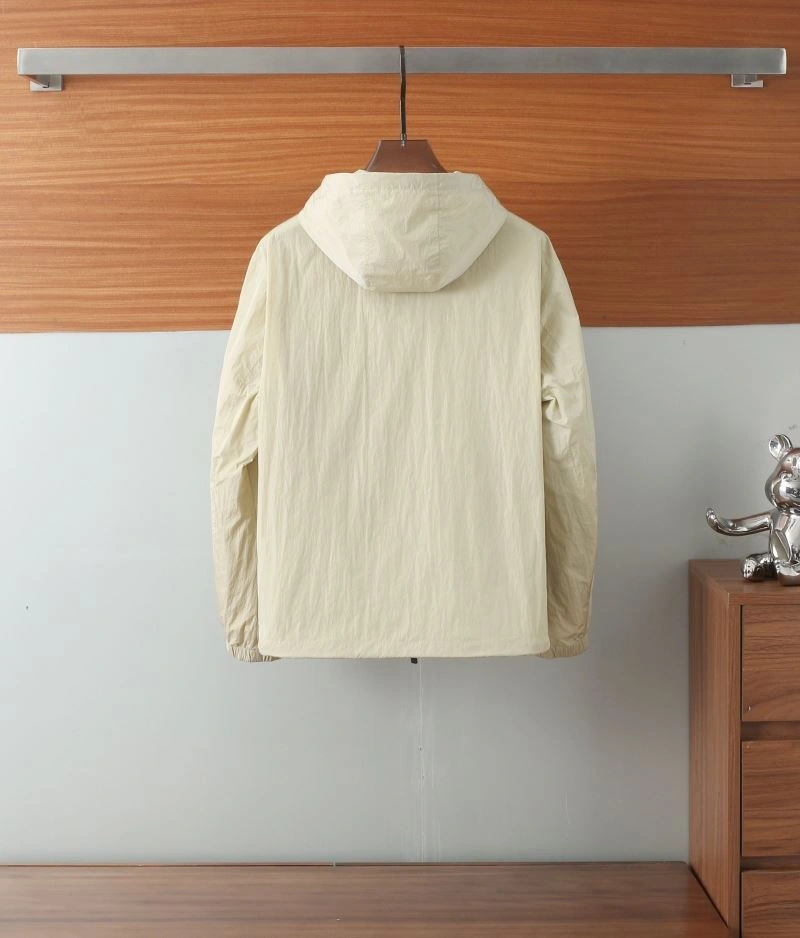ZipUp Burberry Outwear 105550