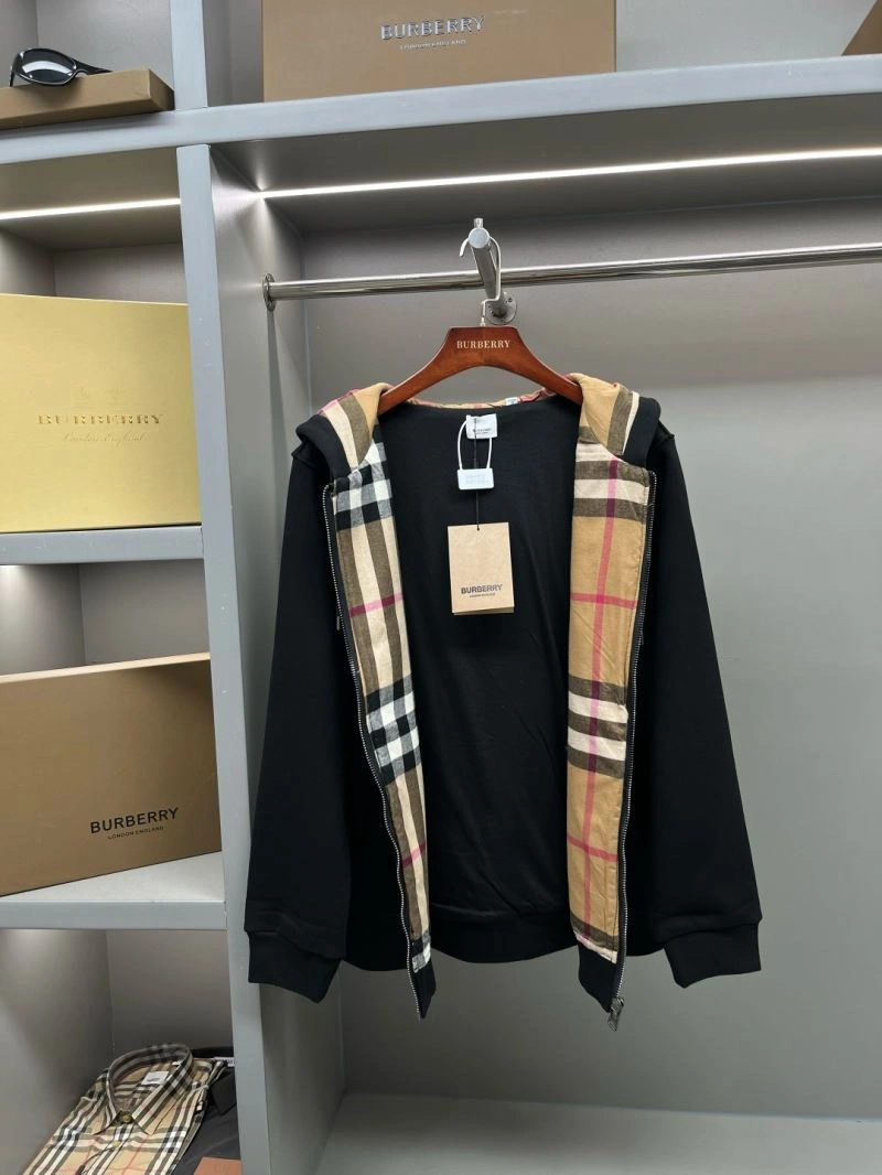 Soft Burberry Outwear 105565
