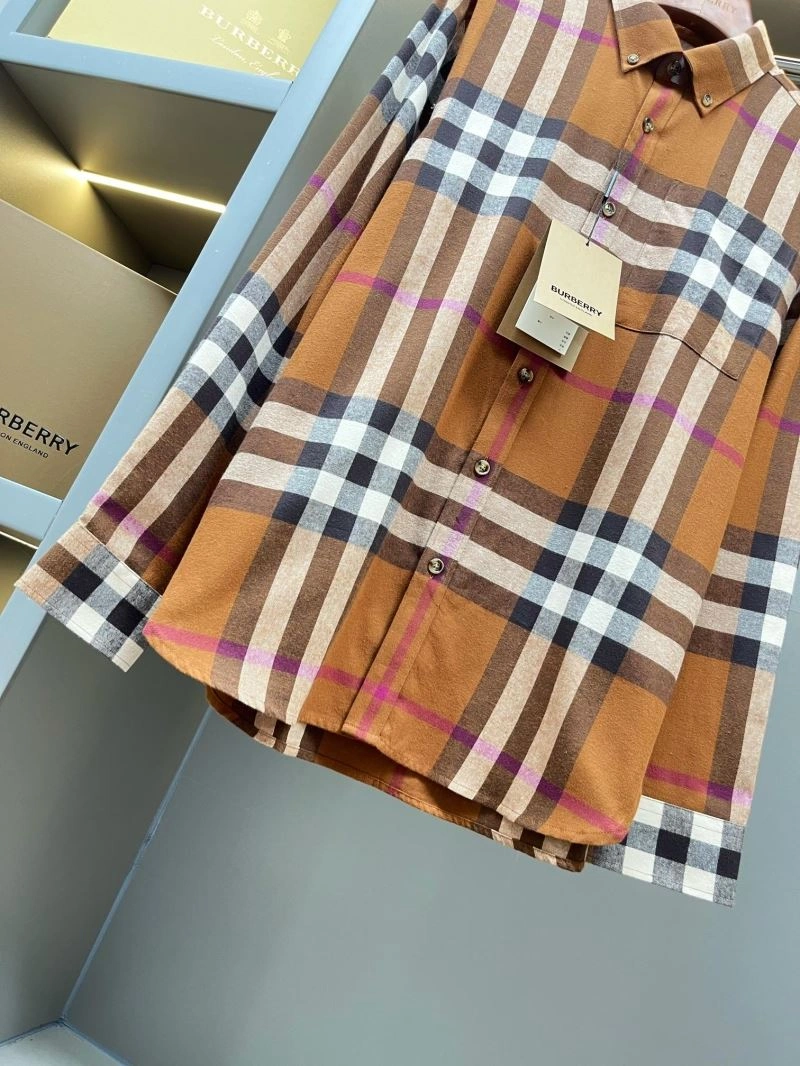 Cozy Burberry Outwear 105533