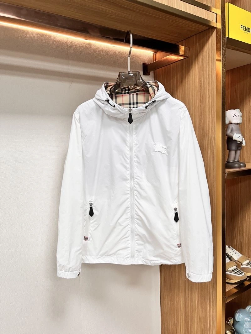Burberry Outwear Classic 102773