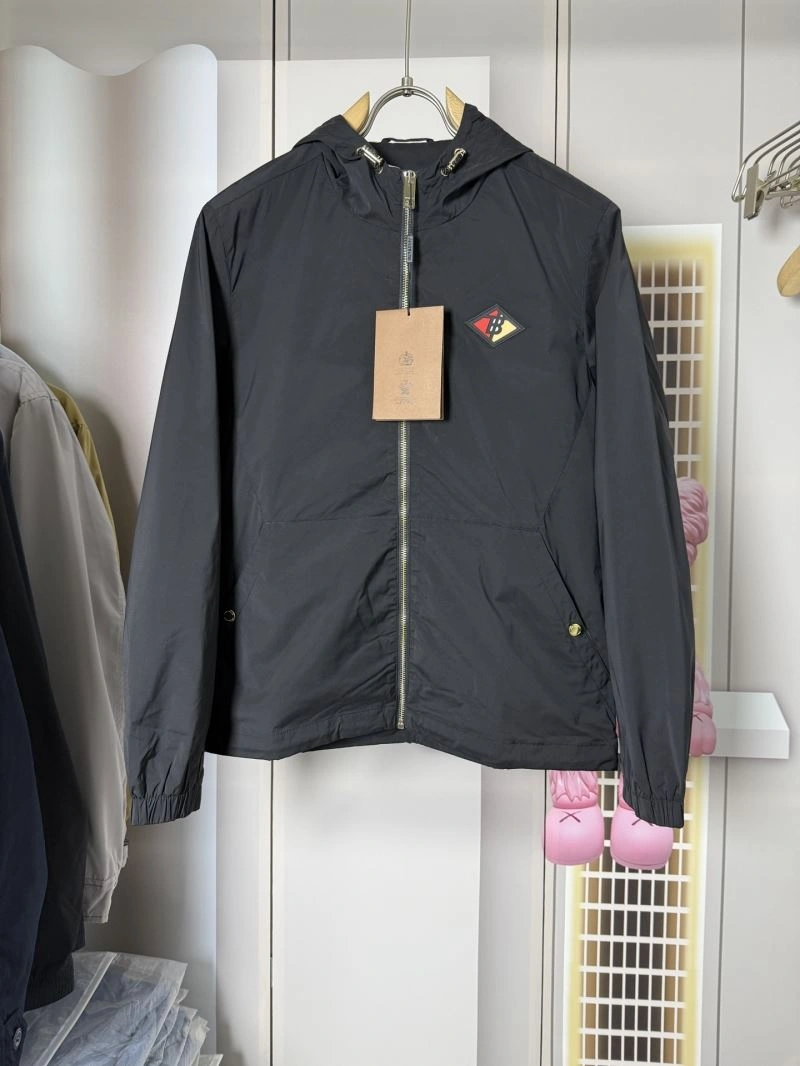 TimelessDesign Burberry Outwear 102774