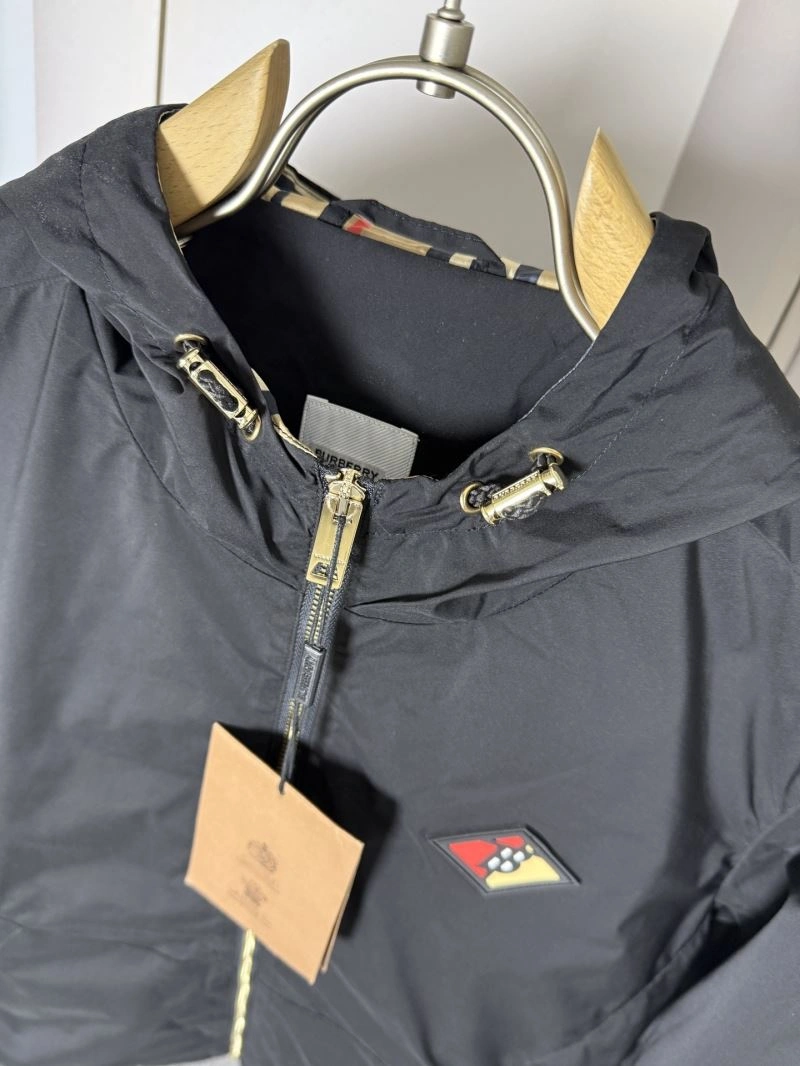 TimelessDesign Burberry Outwear 102774
