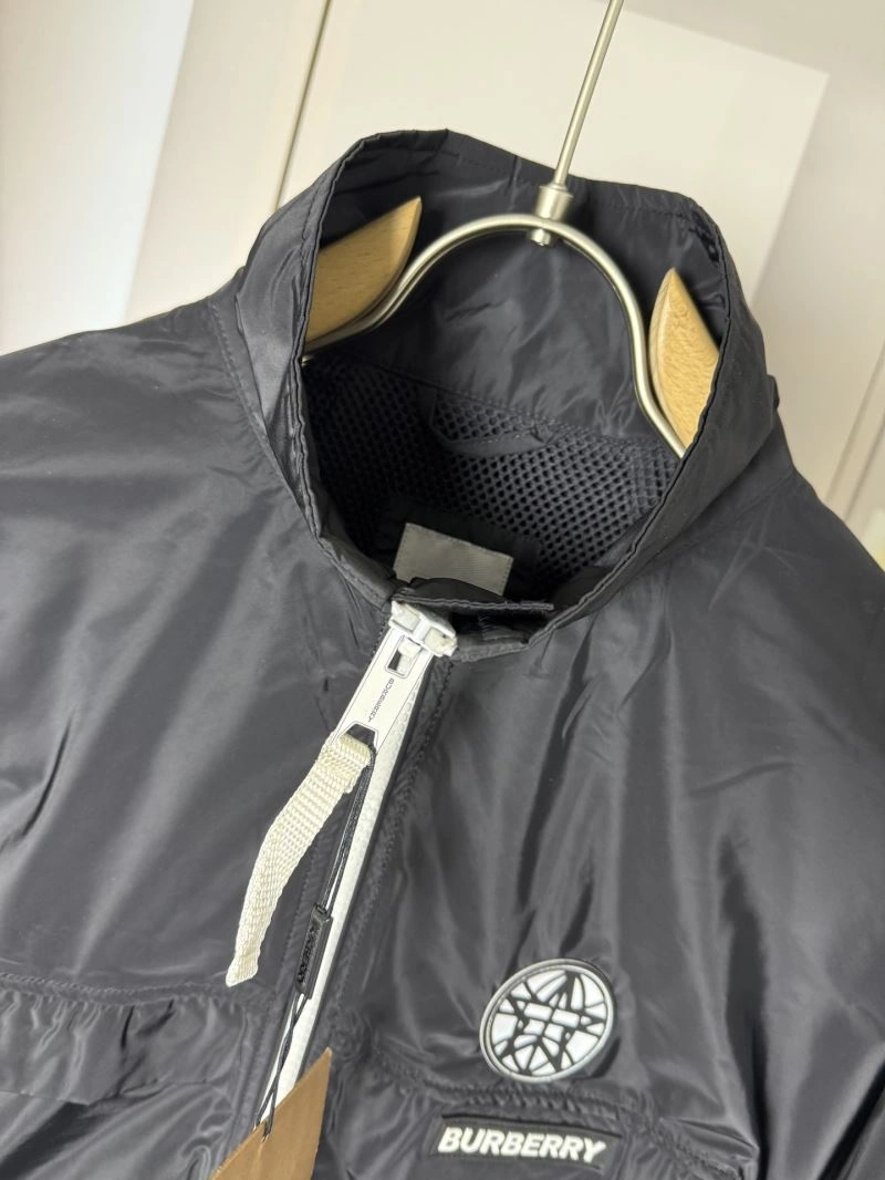 Burberry Outwear OnTrend 102786
