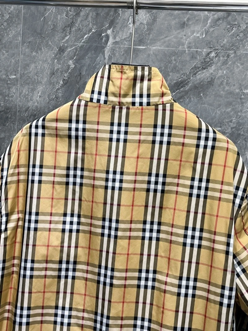 Burberry Outwear Minimalist 102783