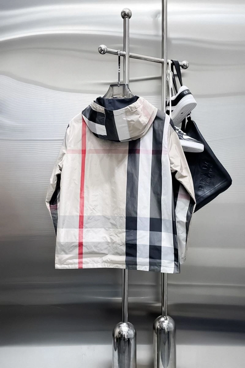 SmoothTexture Burberry Outwear 102765
