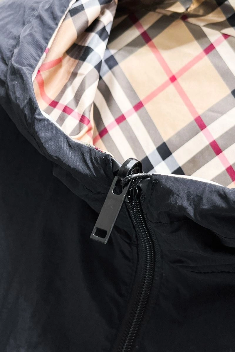 Supportive Burberry Outwear 102766