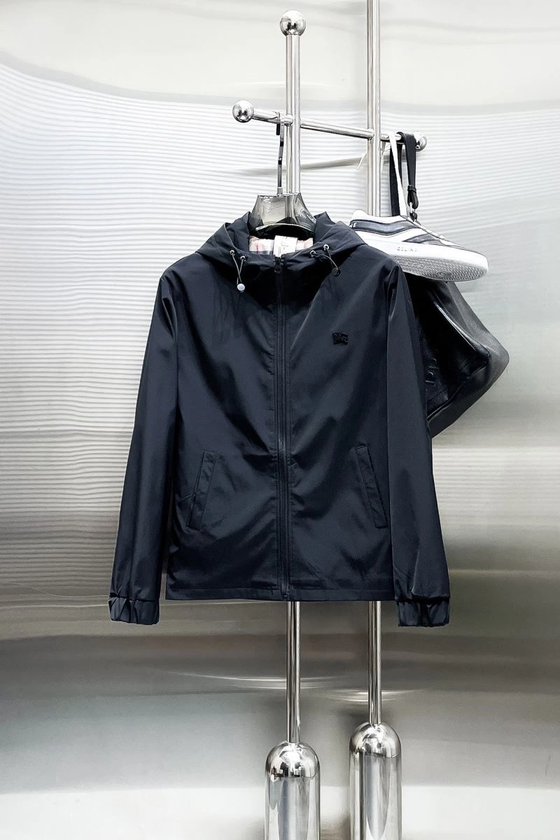 Burberry Outwear Trendsetting 102763