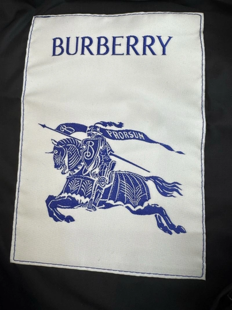 Burberry Outwear ZipUp 102758