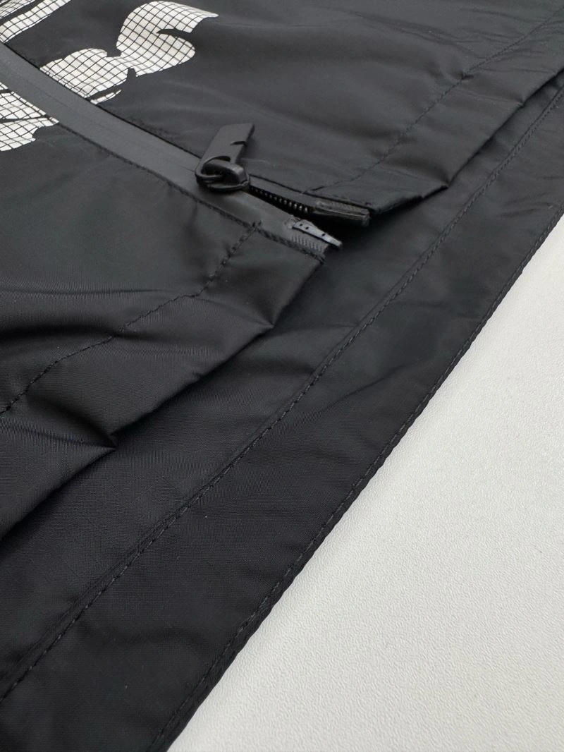 Burberry Outwear ZipUp 102758