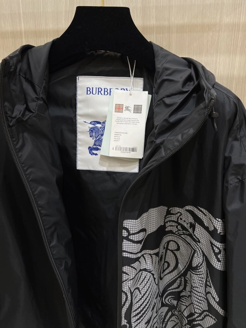Bright Burberry Outwear 102745
