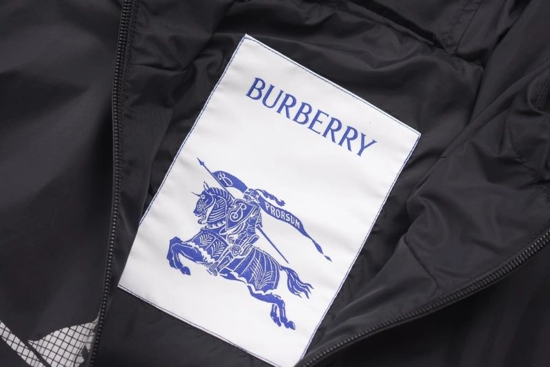 Burberry Outwear Unique 102748