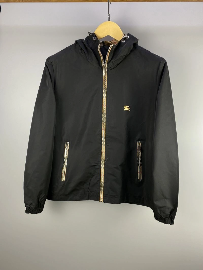 Resilient Burberry Outwear 102744
