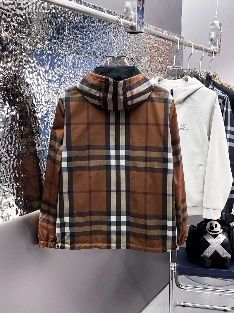 Burberry Outwear Versatile 102754