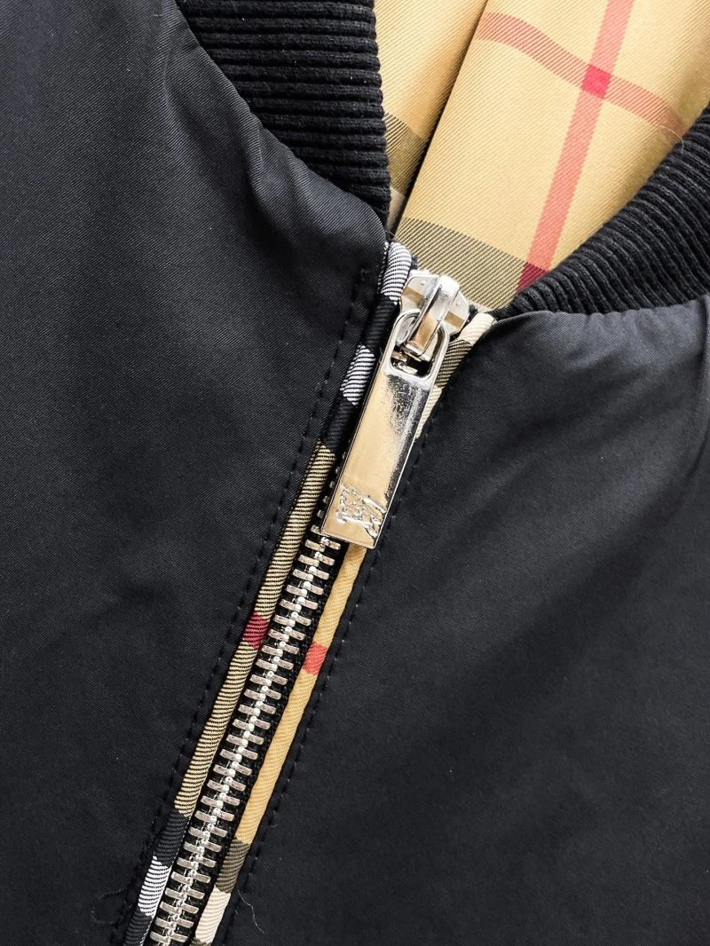 Cozy Burberry Outwear 102808